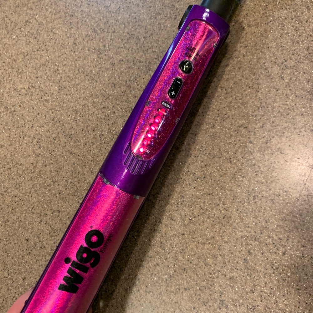 Wigo Flat iron